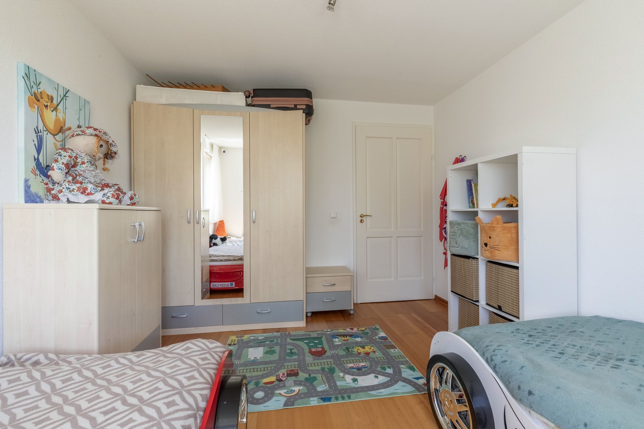 Photo 36 of Parosstraat 6