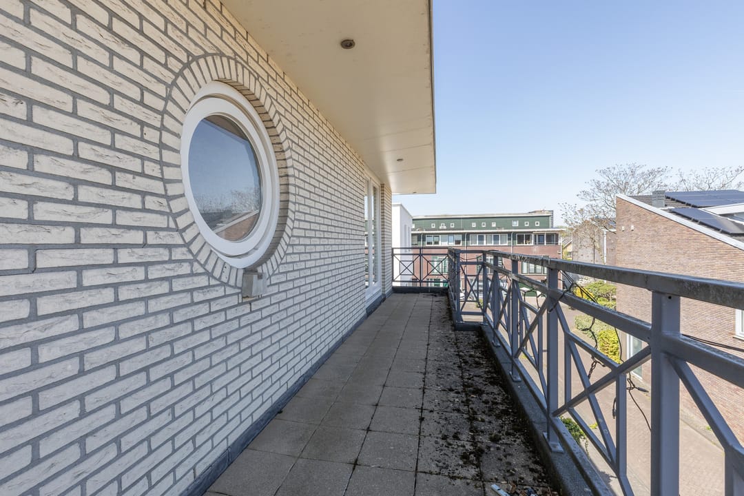 Photo 53 of Parosstraat 6