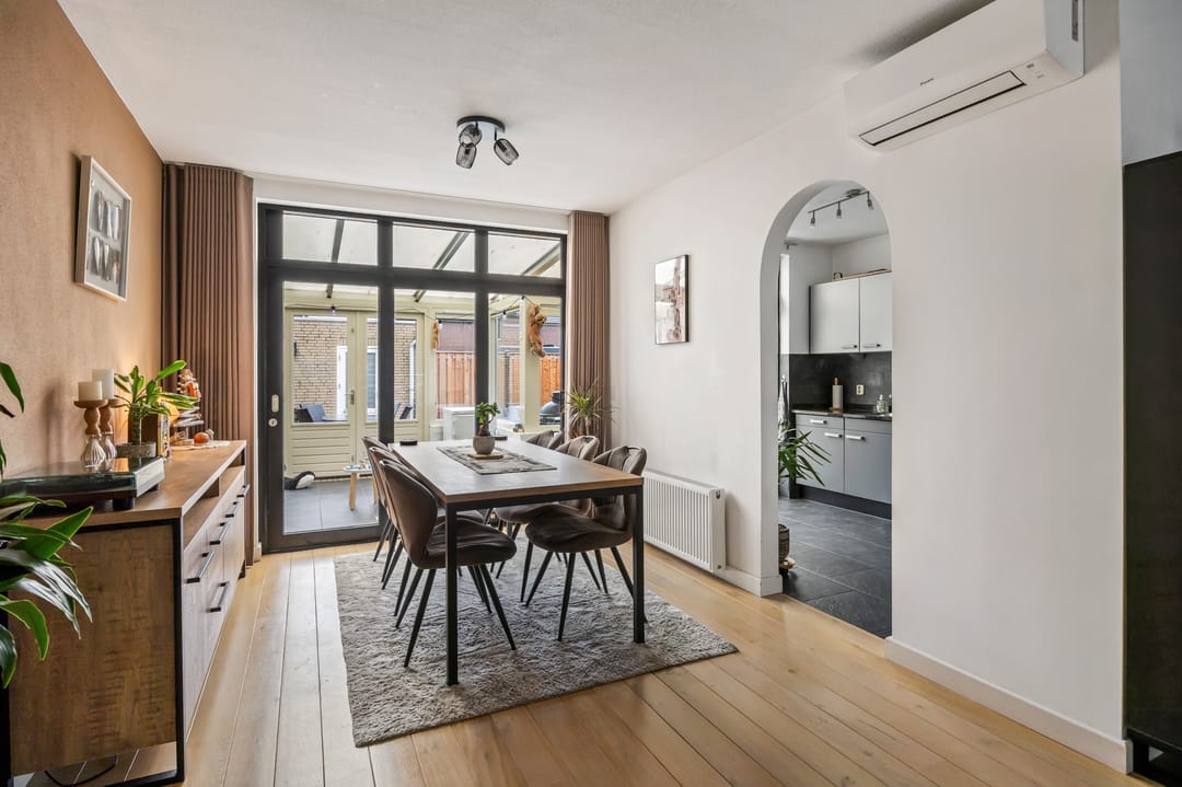 Photo 16 of Isabellastraat 28