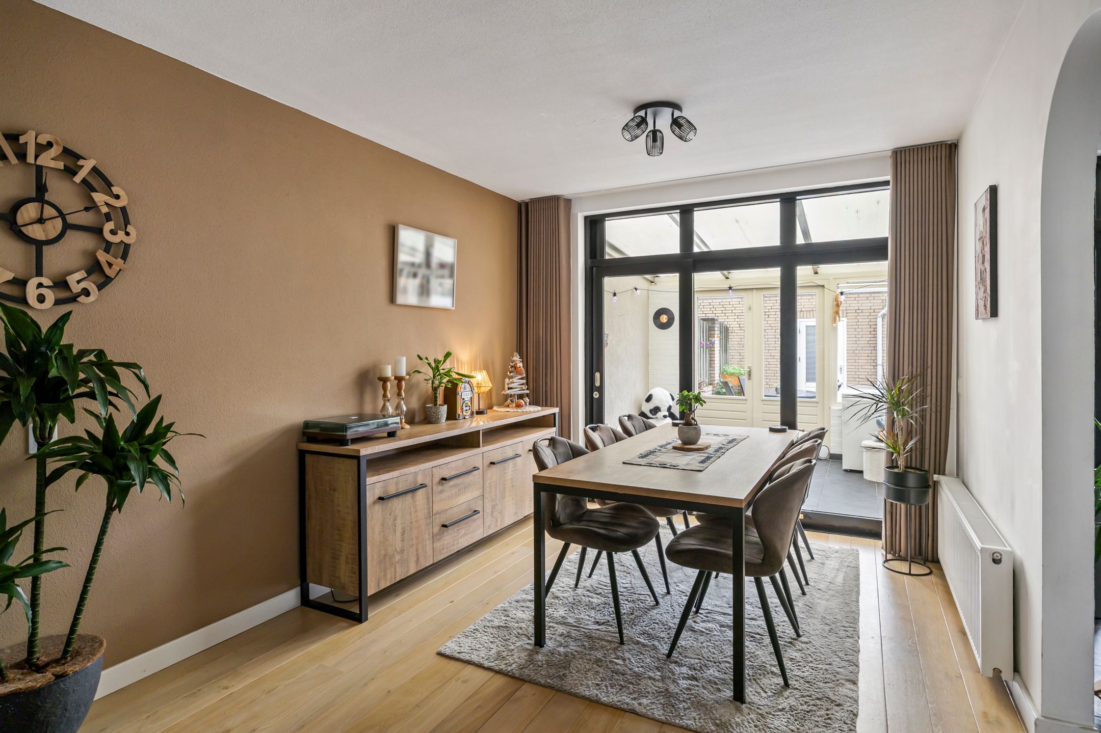 Photo 18 of Isabellastraat 28