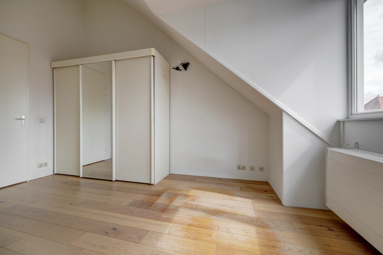 Spacious Semi-Detached Family Home with Sauna and Solar Panels in Fascinatio — 33