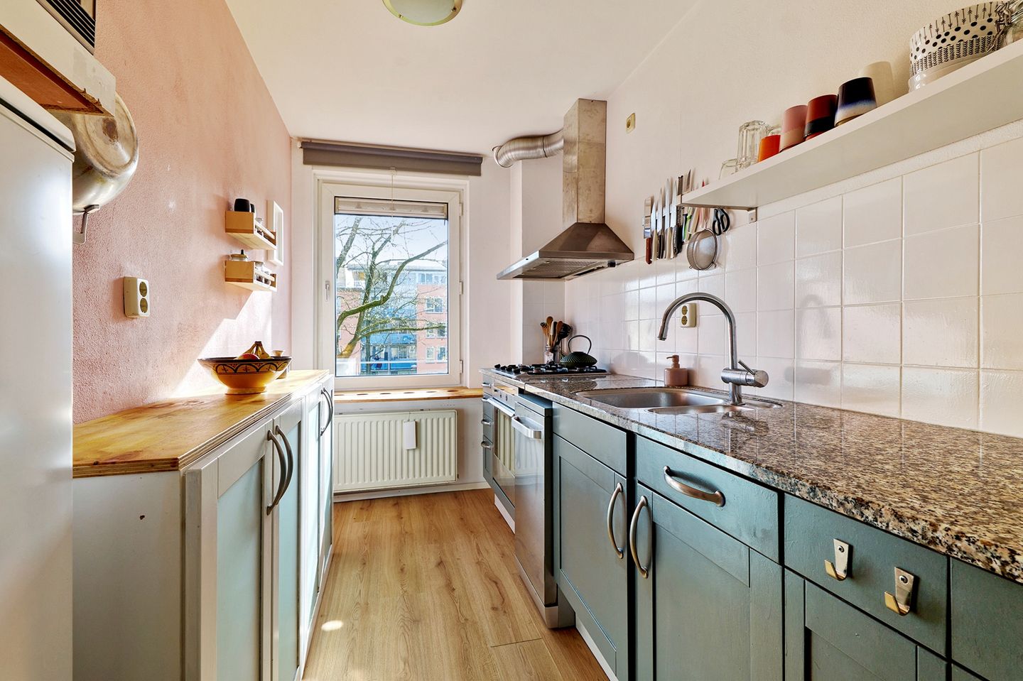 Bright Apartment with Sunny Balcony in Amsterdam's Architectenbuurt — 20