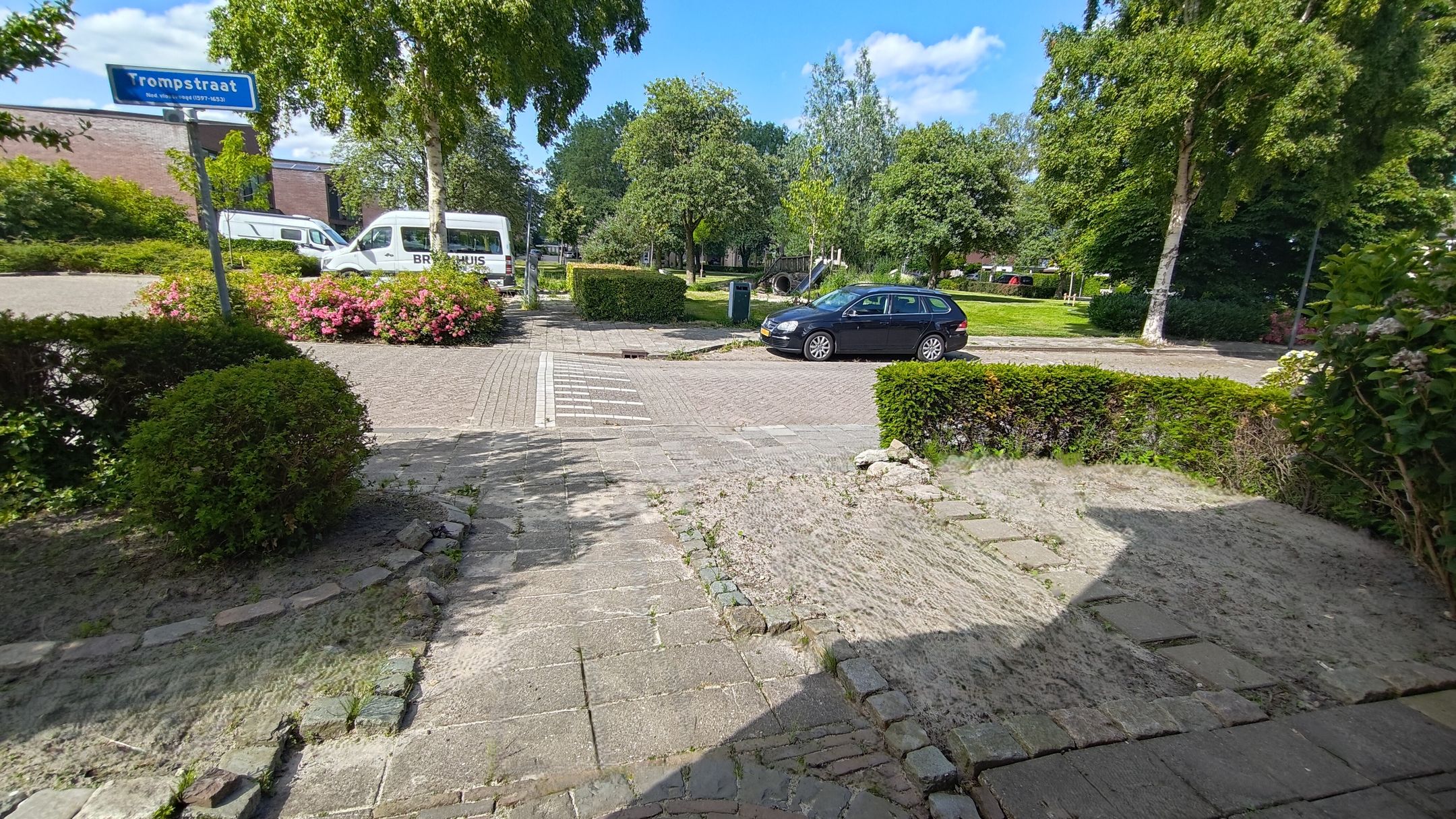 Photo 33 of Trompstraat 2