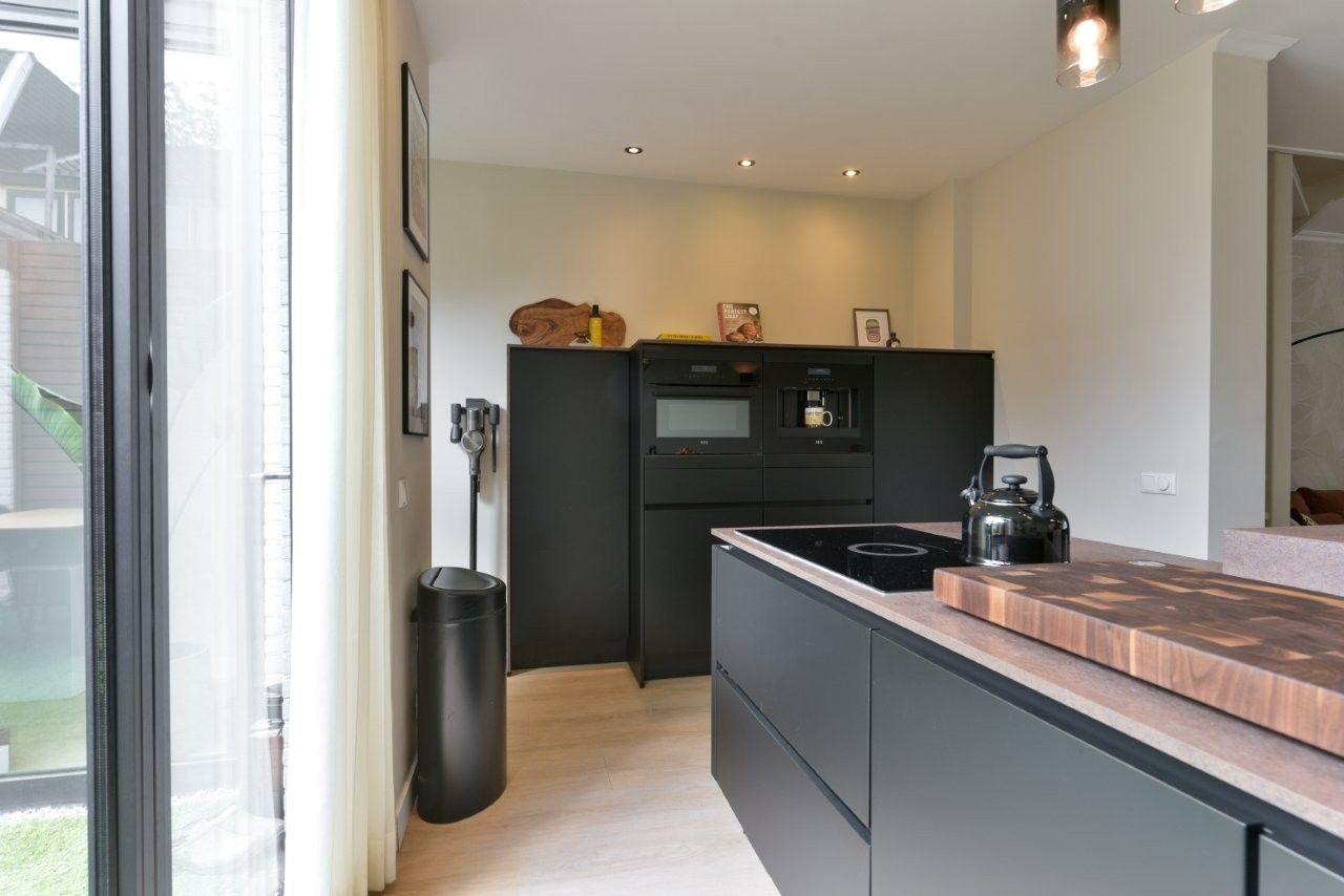 Renovated Corner House with Sunny Garden in Central Zeist — 14