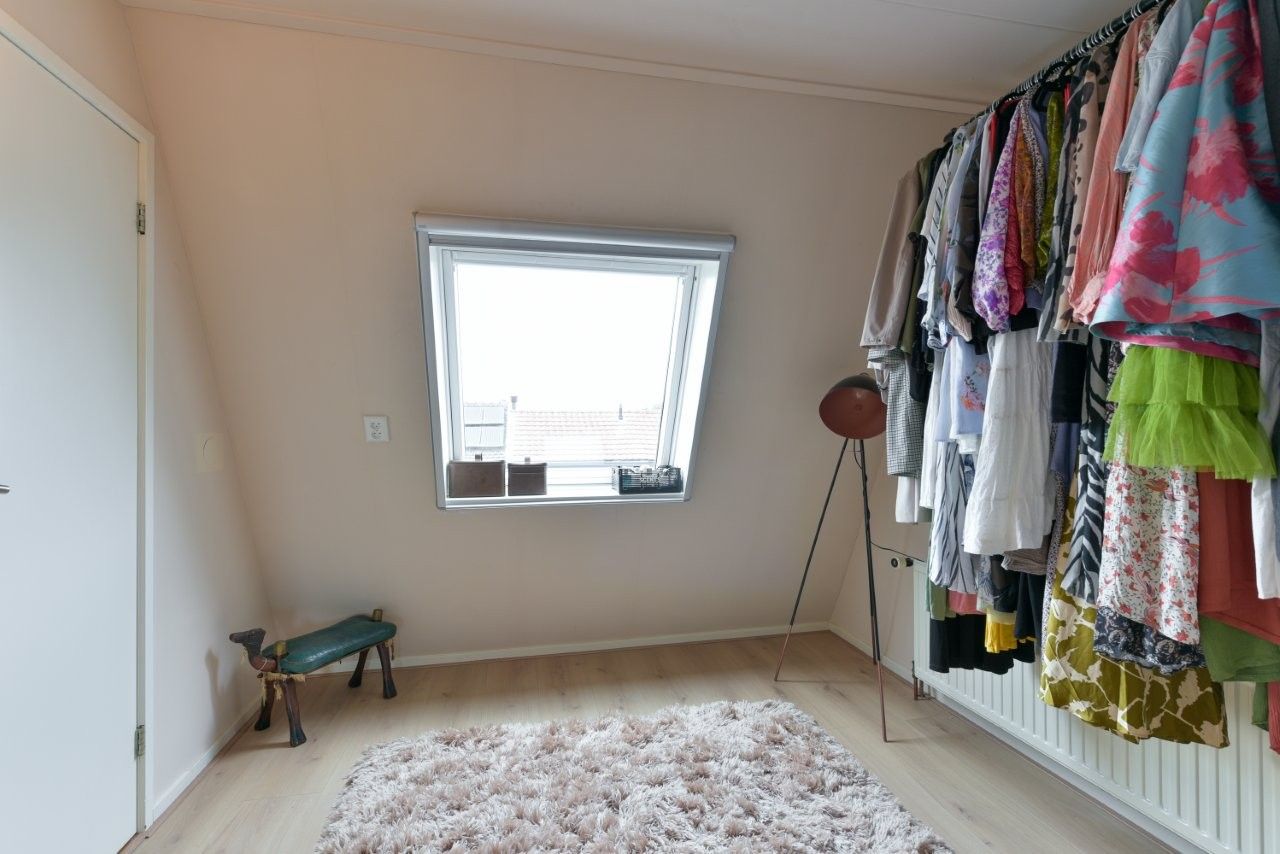 Renovated Corner House with Sunny Garden in Central Zeist — 39