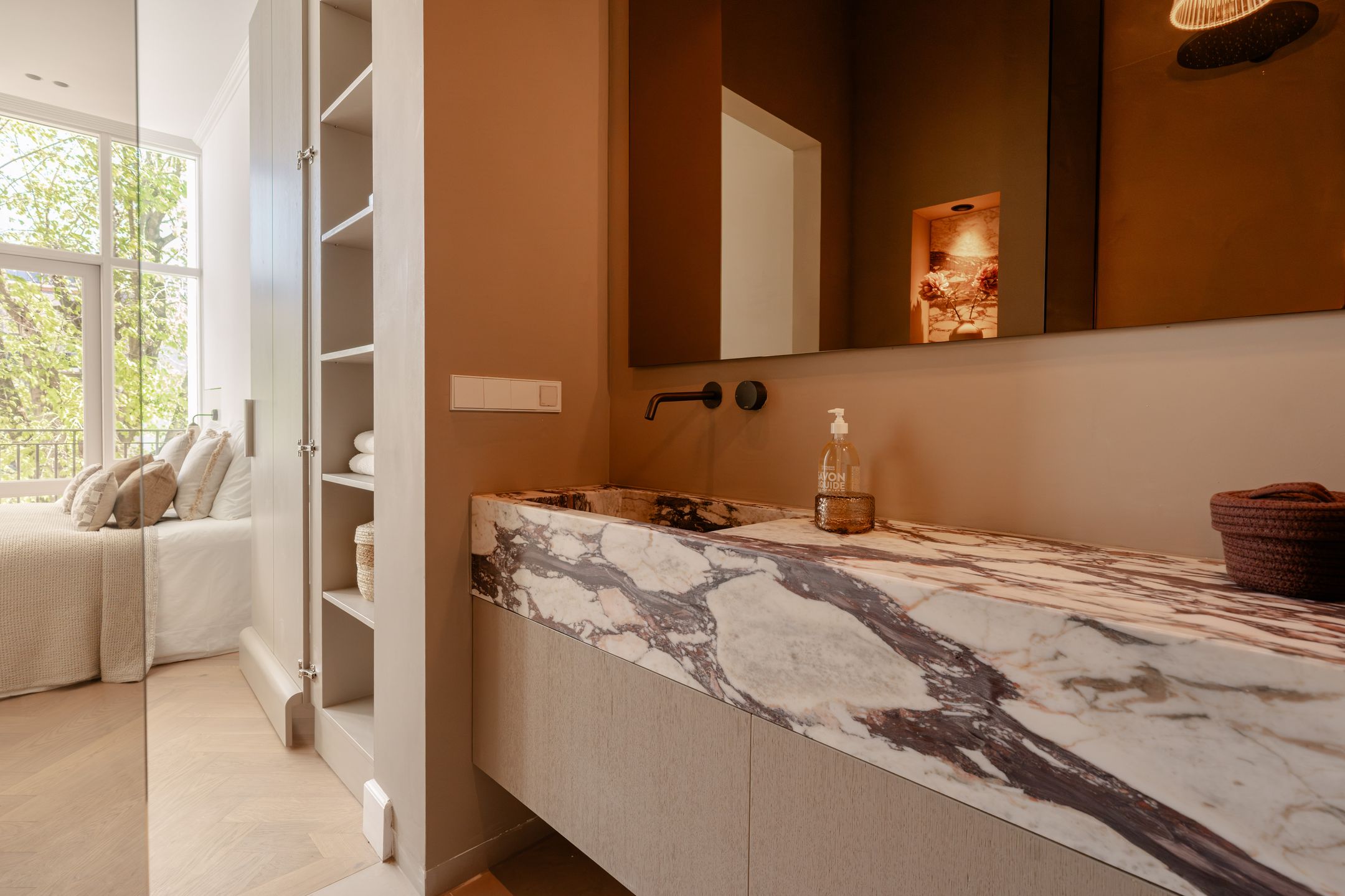 Photo 30 of Frans van Mierisstraat 45-2