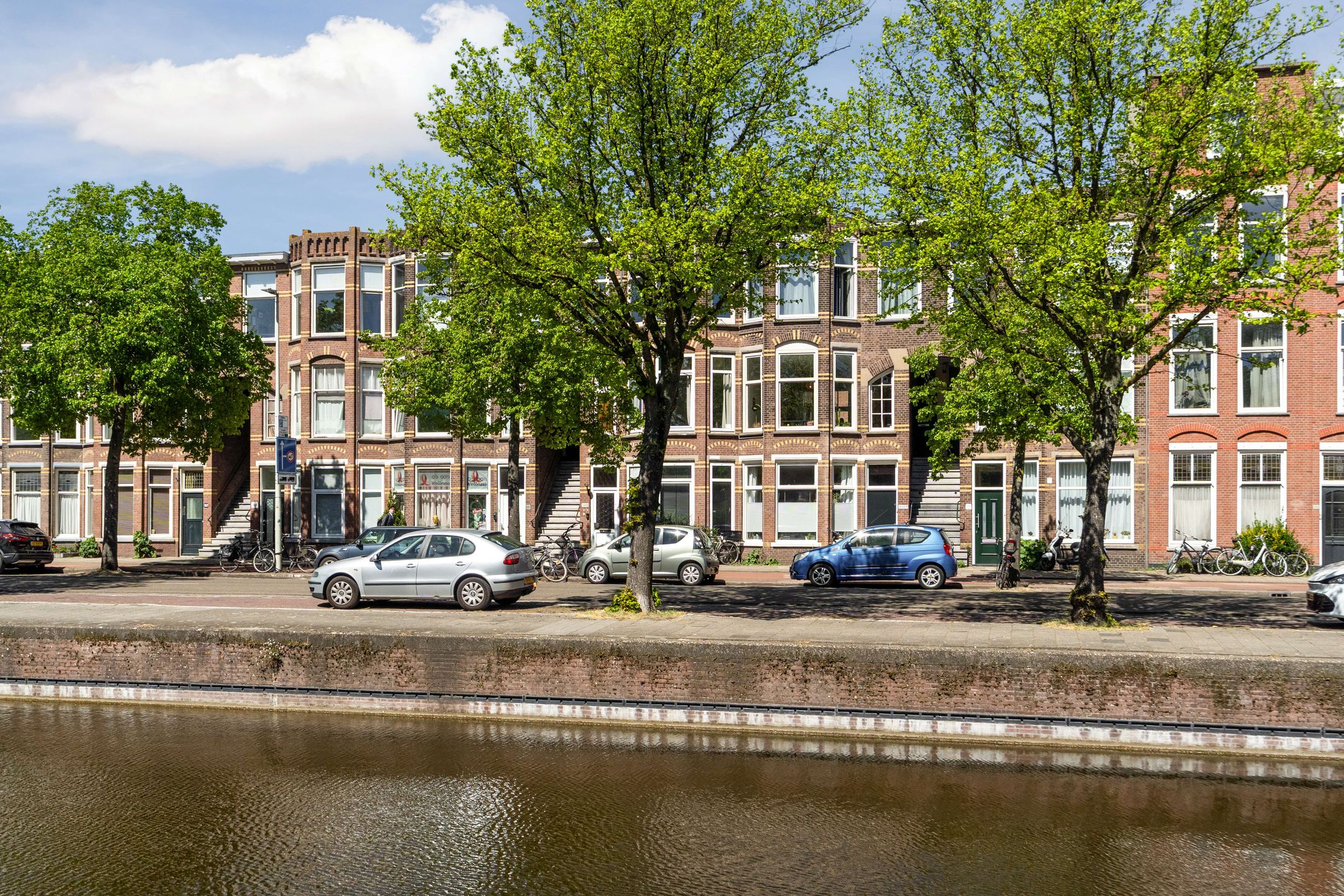 Well-Maintained Two-Bedroom Apartment with Water Views in Heesterbuurt — 30