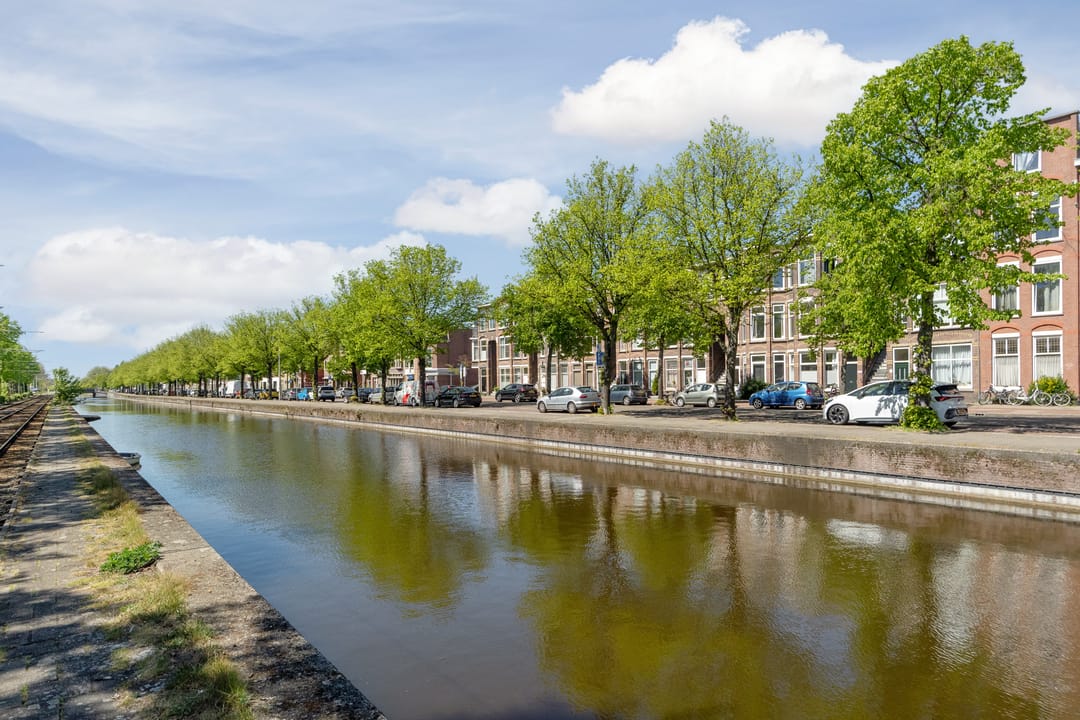 Well-Maintained Two-Bedroom Apartment with Water Views in Heesterbuurt — 31