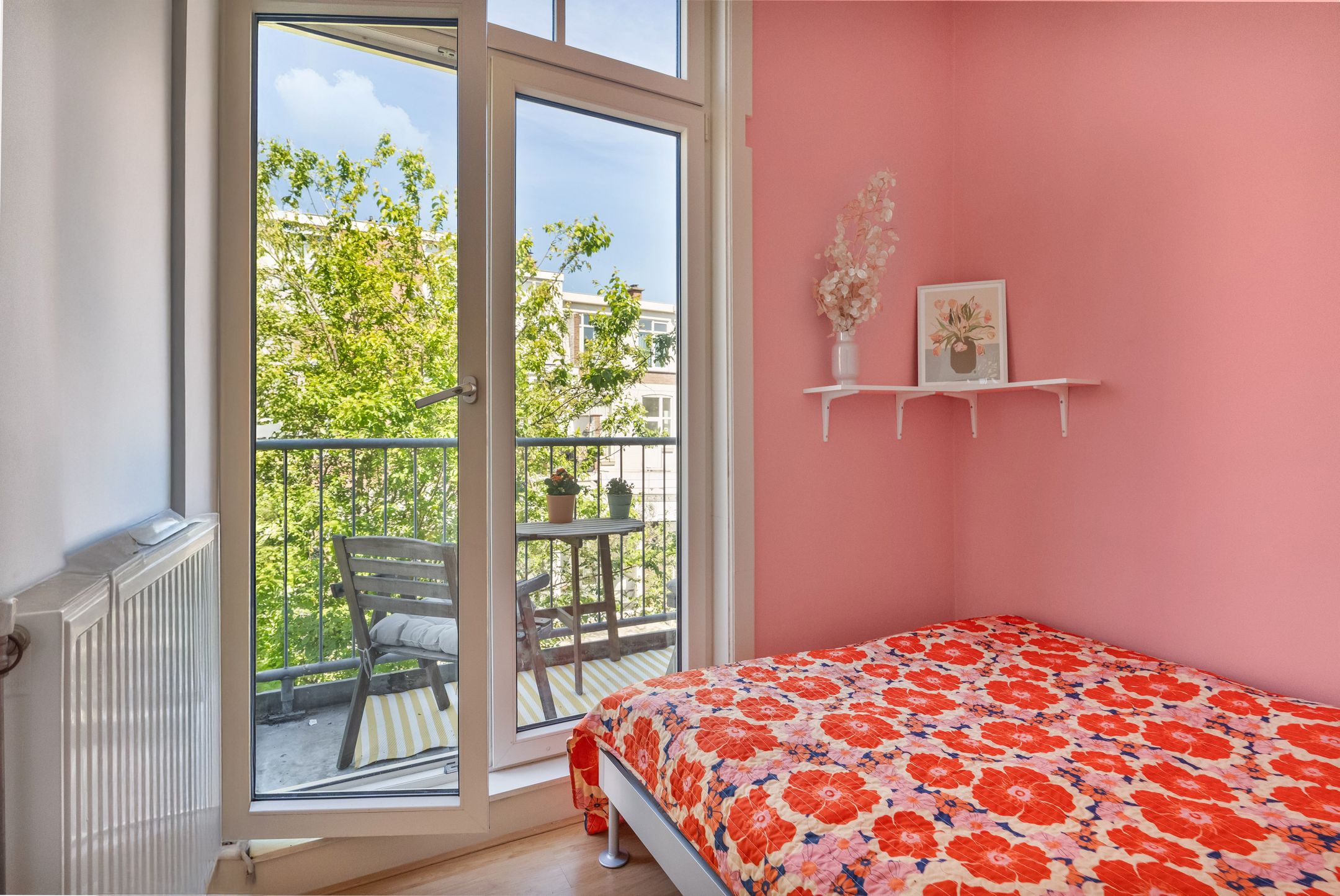Well-Maintained Two-Bedroom Apartment with Water Views in Heesterbuurt — 21