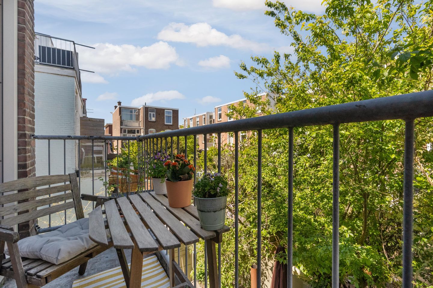 Well-Maintained Two-Bedroom Apartment with Water Views in Heesterbuurt — 25
