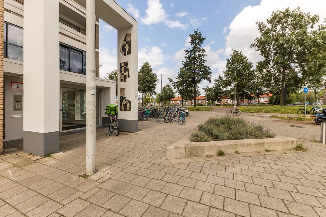 Photo 26 of Burgemeester Hogguerstraat 867