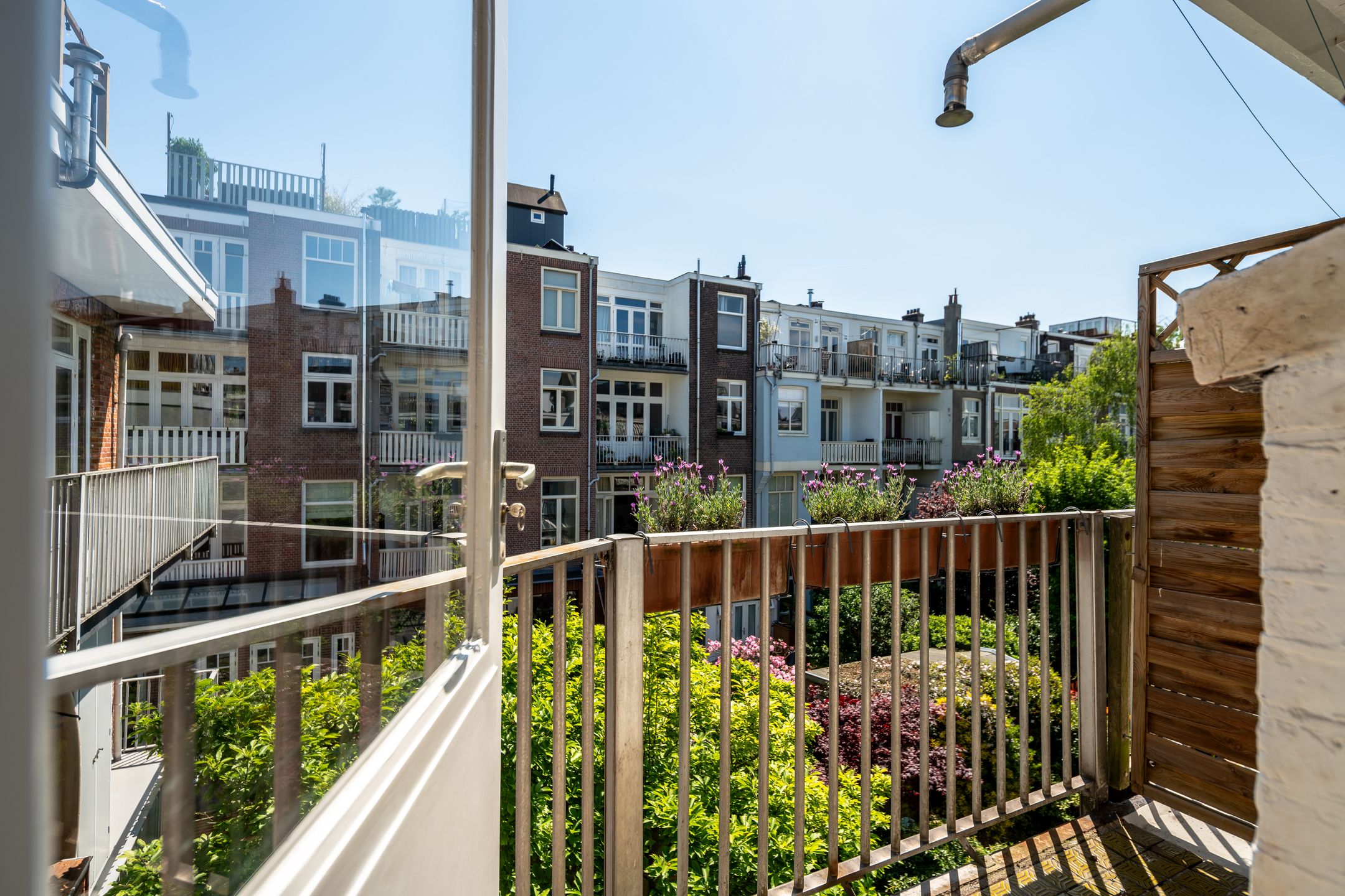 Photo 12 of Wakkerstraat 43-1