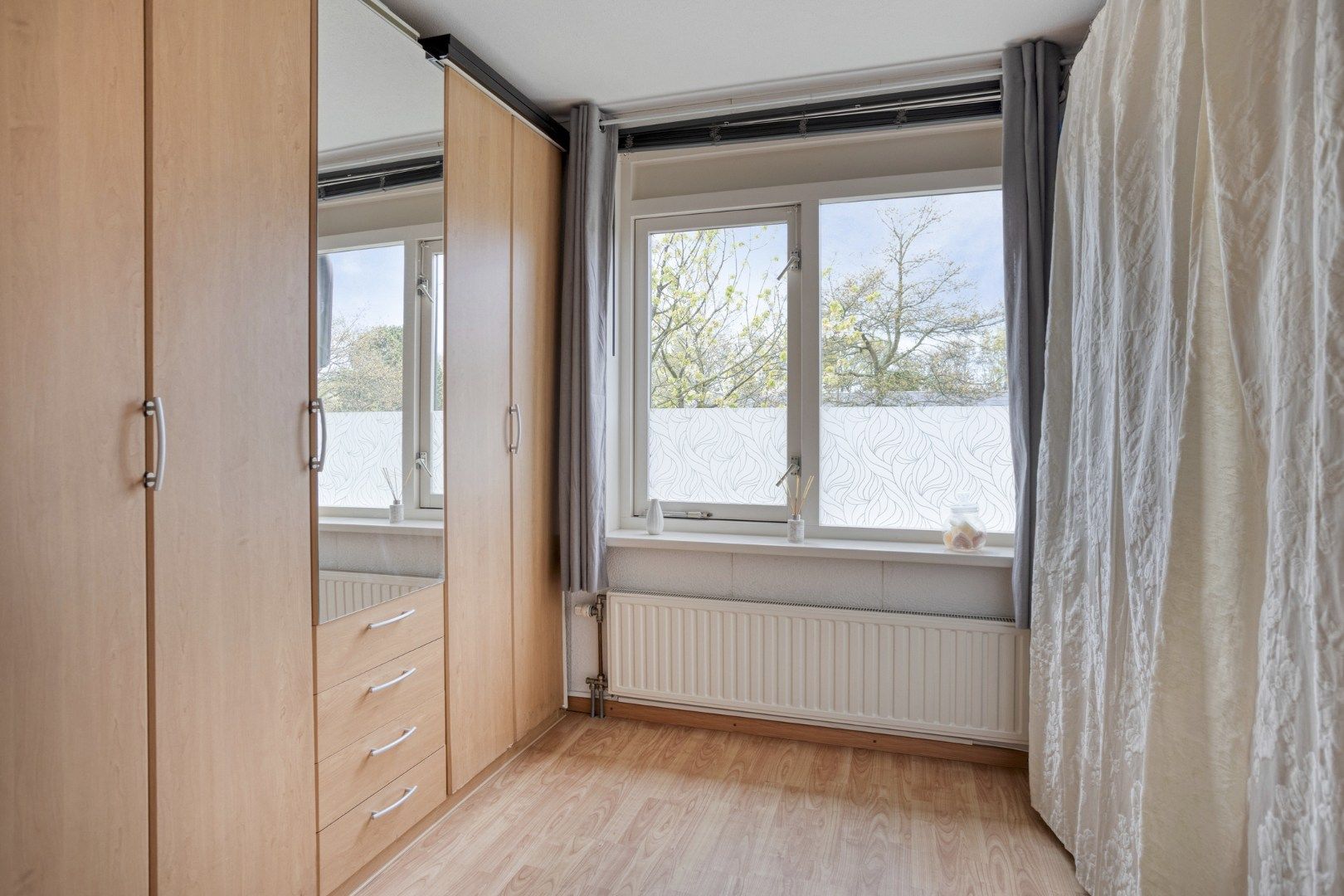 Spacious Fully Insulated Family Home in Villapark Velserbeek — 36