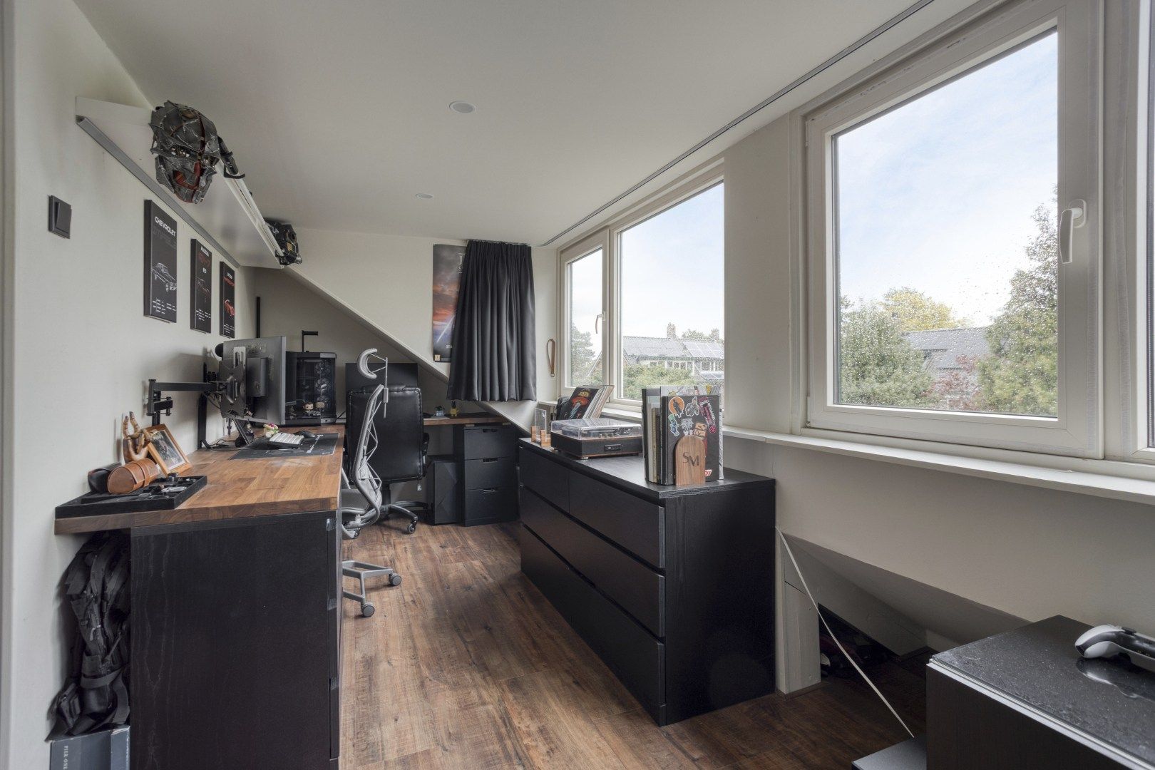 Spacious Fully Insulated Family Home in Villapark Velserbeek — 42