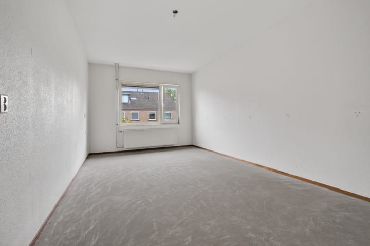 Tussenwoning te koop: Begoniastraat 16, Badhoevedorp