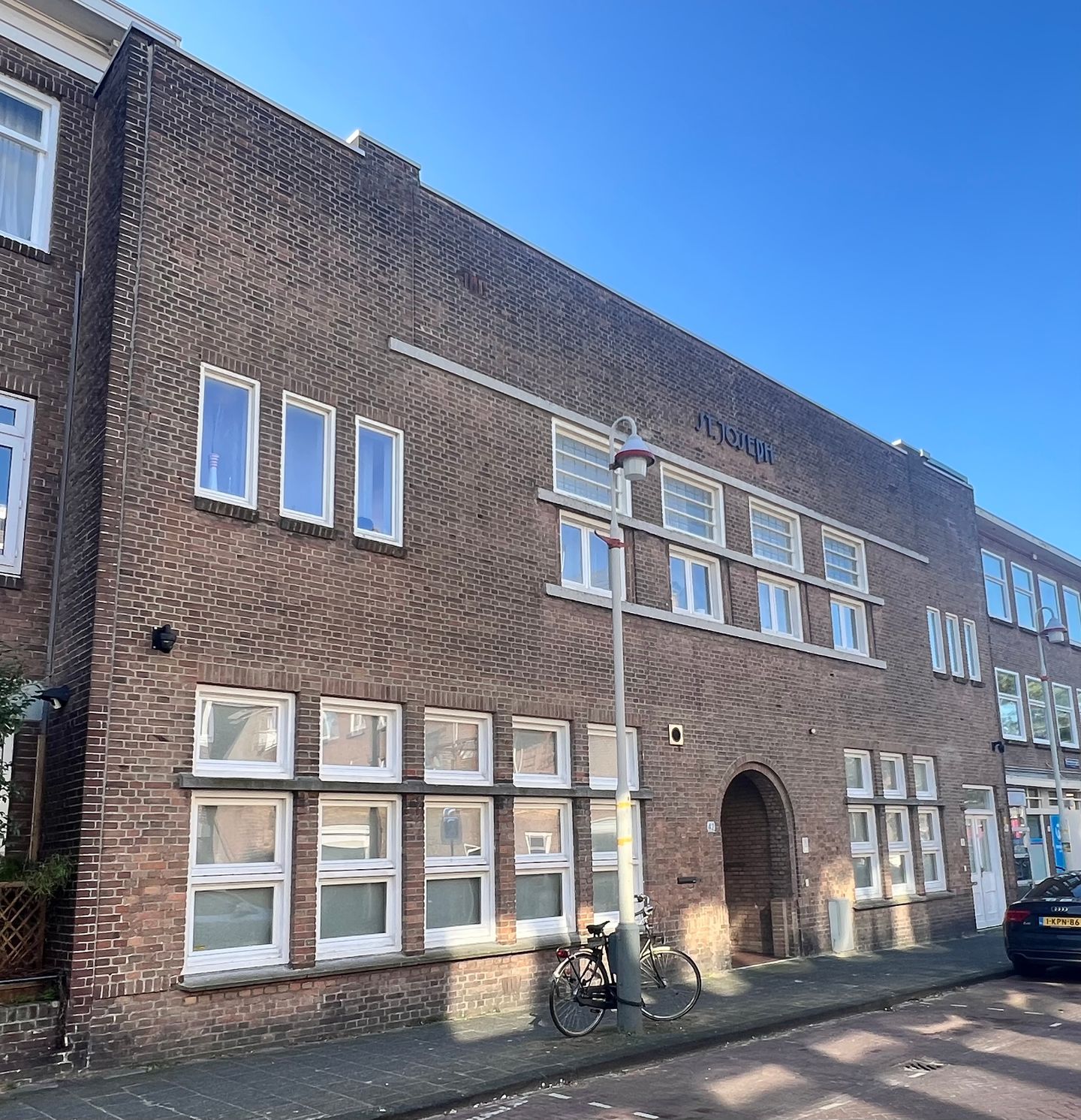 Bekijk foto 1 van Bevelandsestraat 42