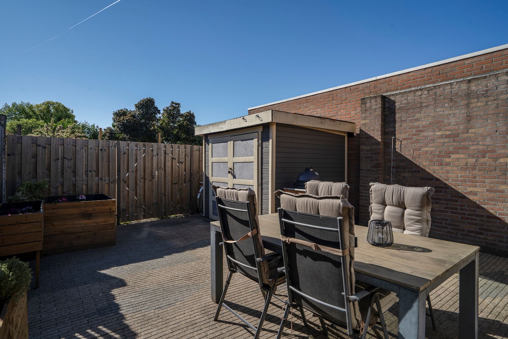 Charming Terraced Home with Extension and Modern Amenities in Sought-After Baandert Neighborhood — 12