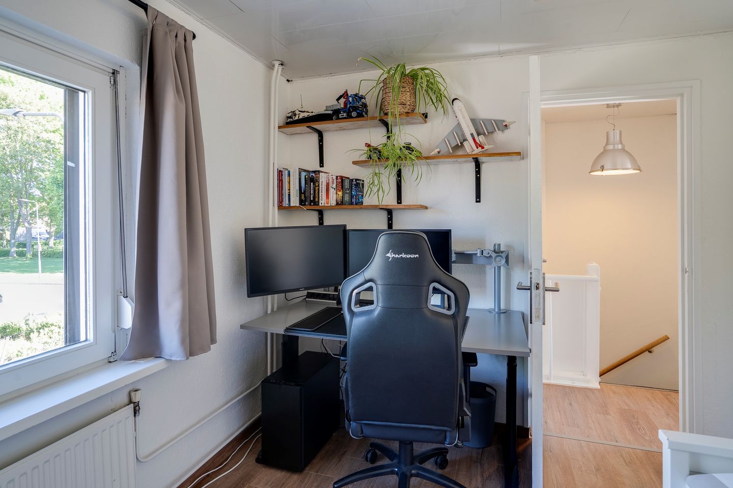 Charming Terraced Home with Extension and Modern Amenities in Sought-After Baandert Neighborhood — 19