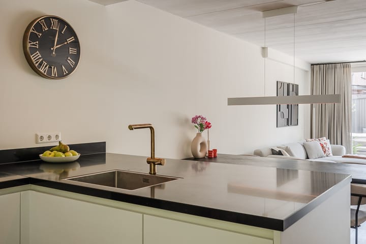 Hoekwoning te koop: Jan Roggeveenweg 24, Bergen (Nh)