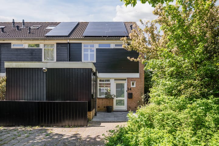 Hoekwoning te koop: Jan Roggeveenweg 24, Bergen (Nh)