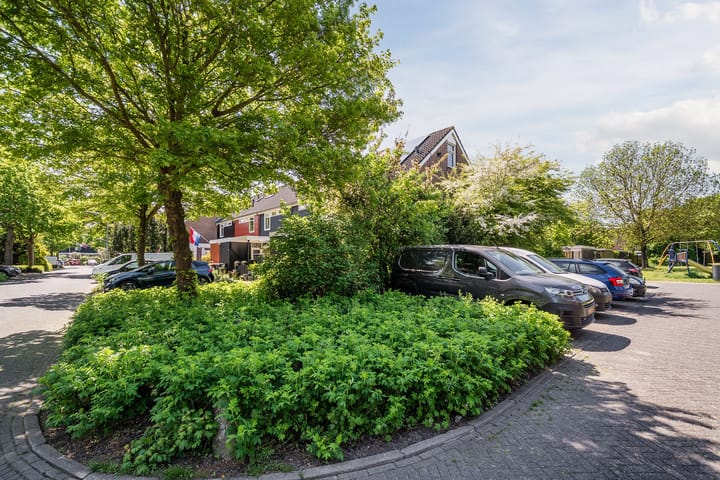 Hoekwoning te koop: Jan Roggeveenweg 24, Bergen (Nh)