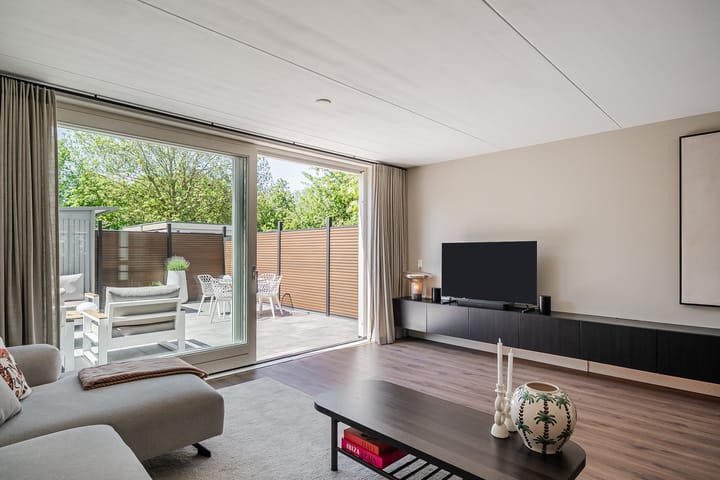 Hoekwoning te koop: Jan Roggeveenweg 24, Bergen (Nh)