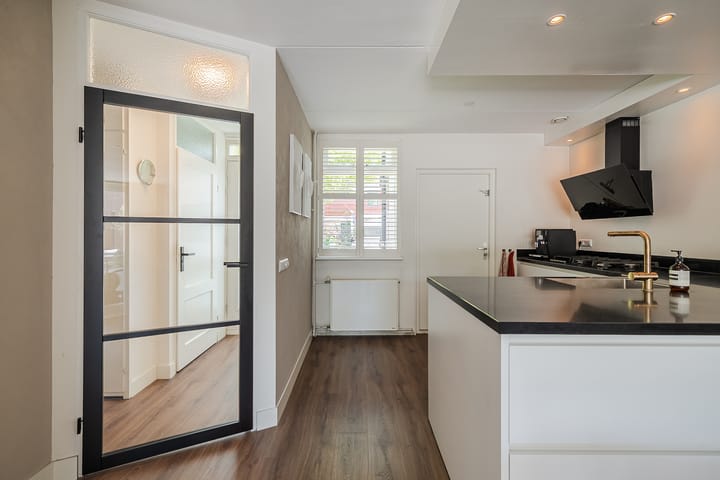 Hoekwoning te koop: Jan Roggeveenweg 24, Bergen (Nh)