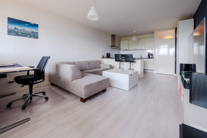 Photo 3 of Laan van Vollenhove 528