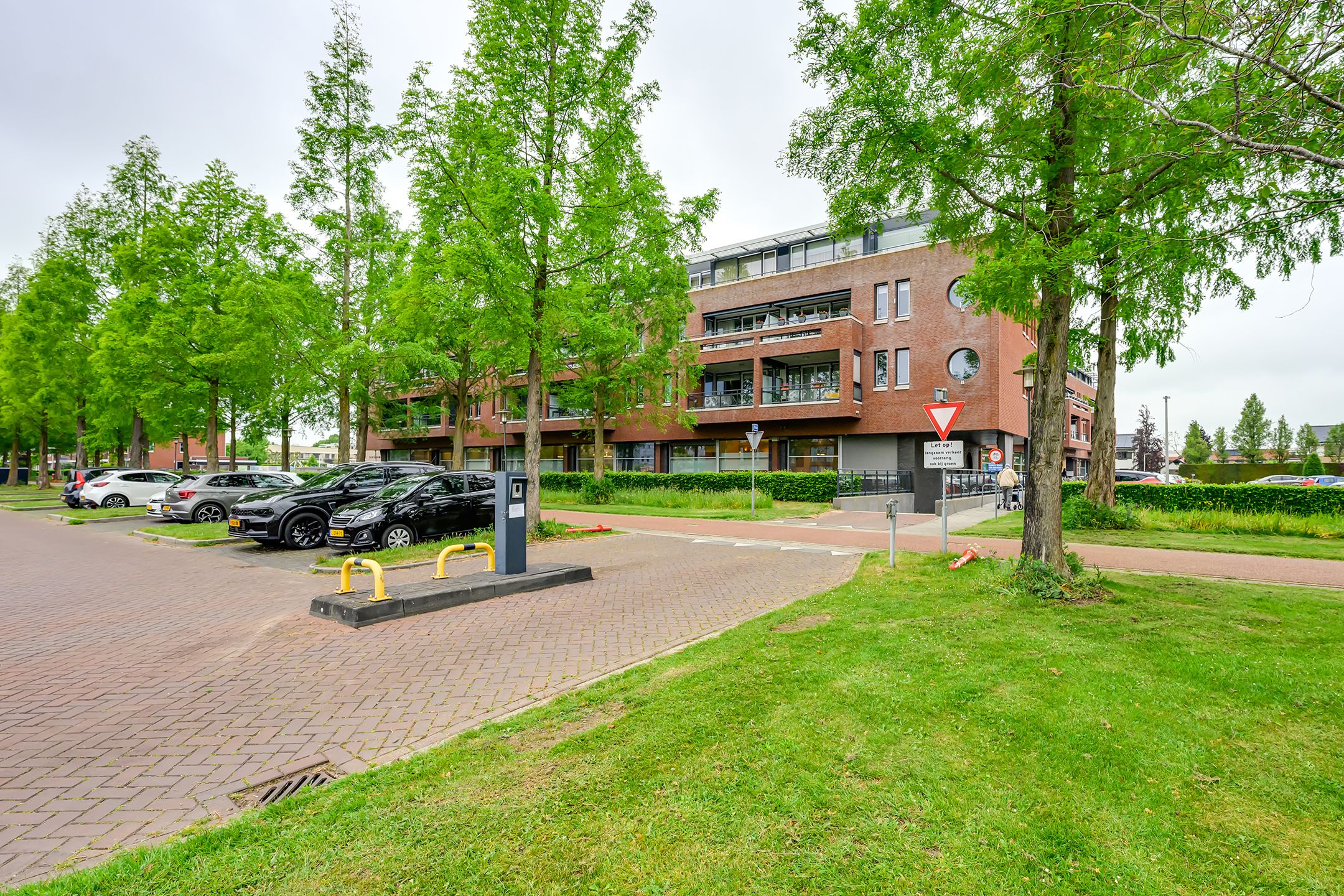 Photo 30 of Raadhuislaan 2-302