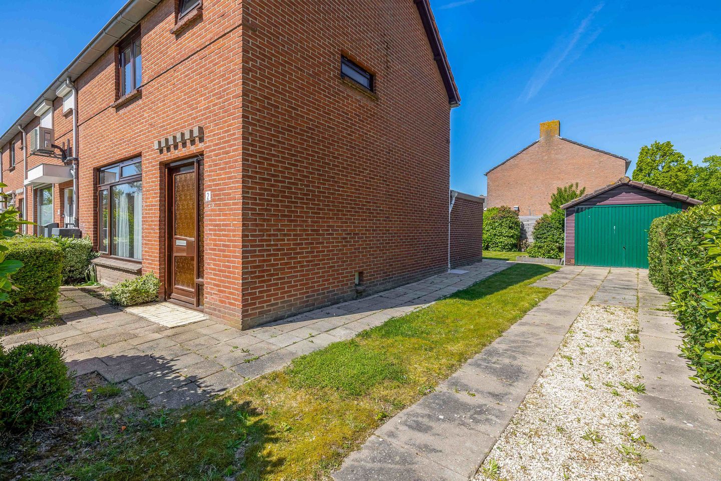 Spacious Corner House with Garage in Quiet Stellendam West — 20