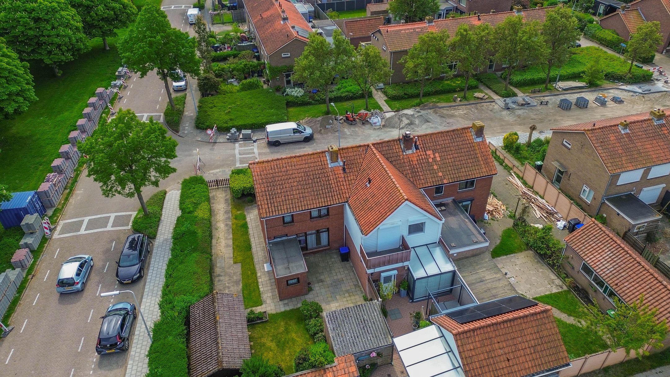 Spacious Corner House with Garage in Quiet Stellendam West — 24