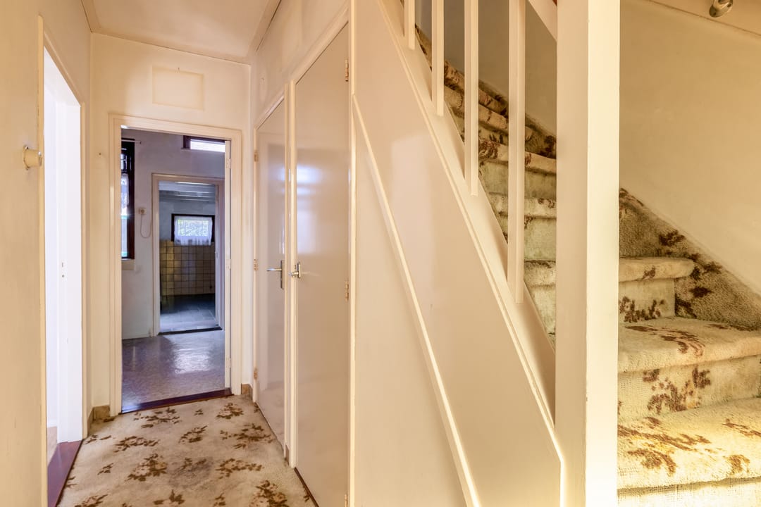 Spacious Corner House with Garage in Quiet Stellendam West — 7