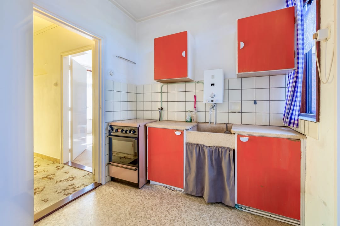 Spacious Corner House with Garage in Quiet Stellendam West — 11