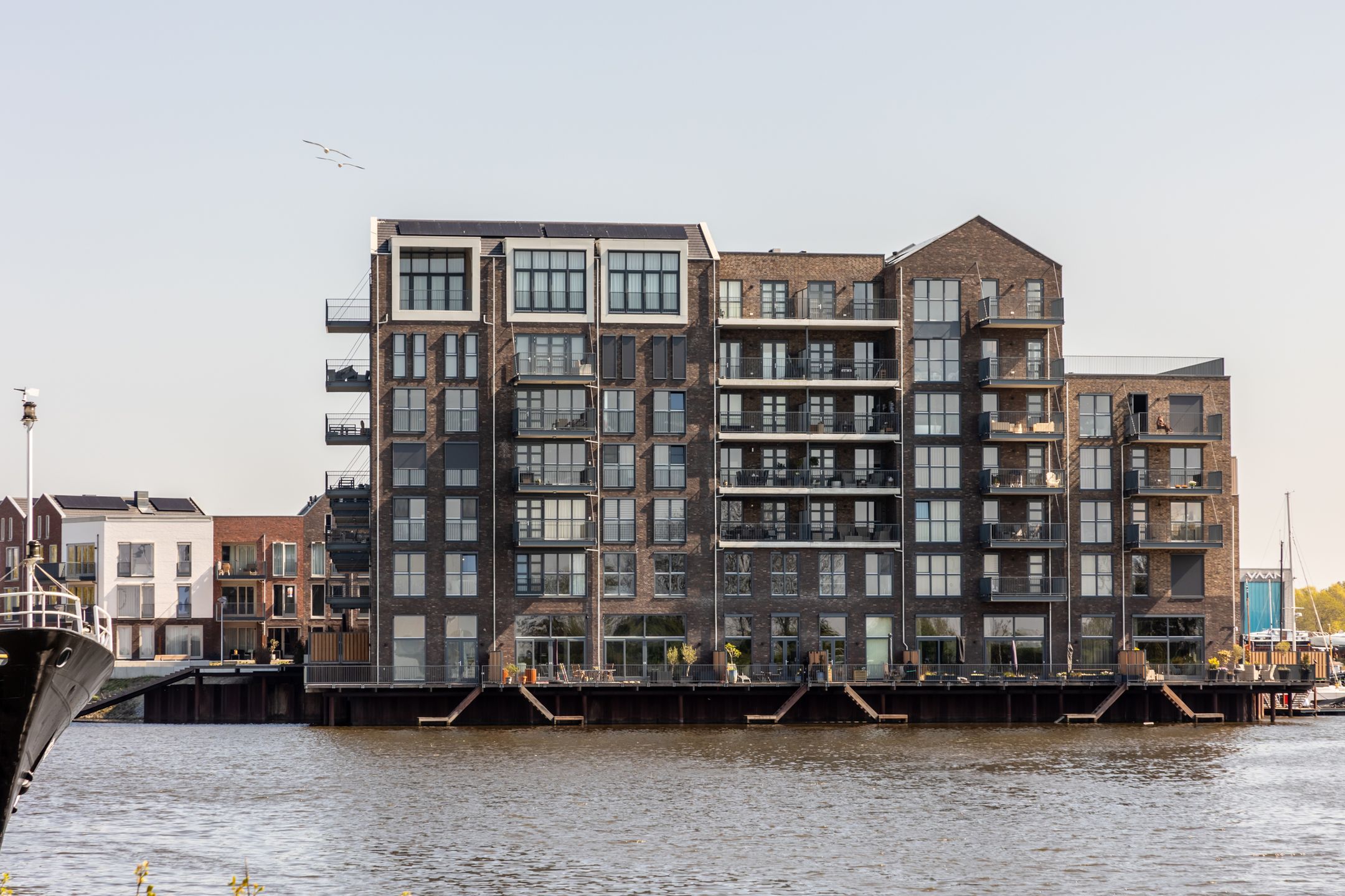 Photo 6 of Stationsplein 202