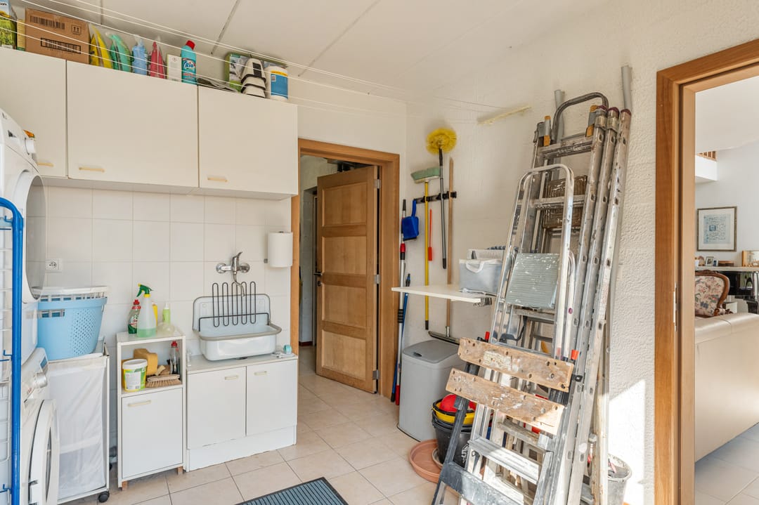 Photo 17 of Rue Haute 113