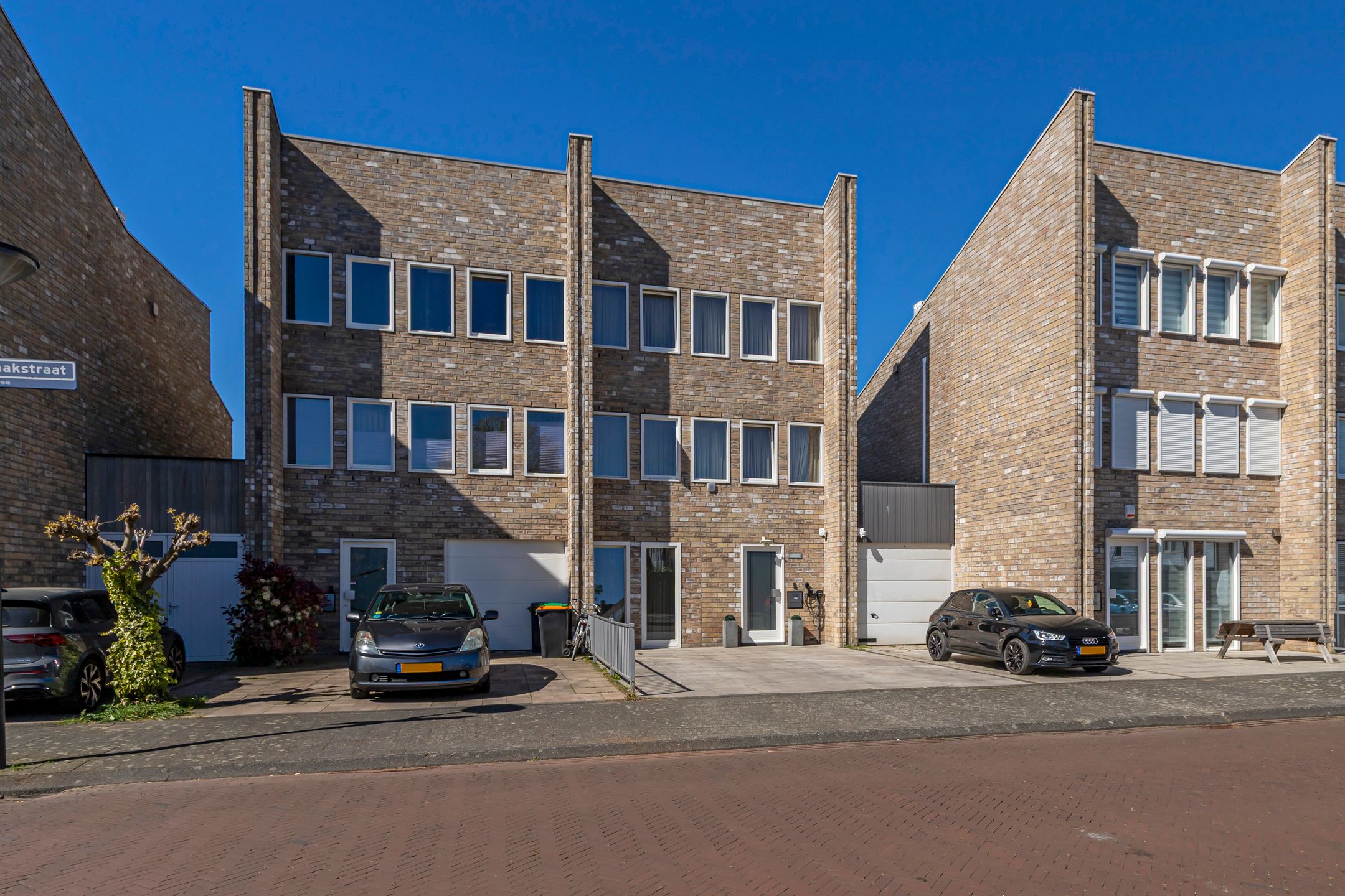 Photo 39 of Menno ter Braakstraat 34