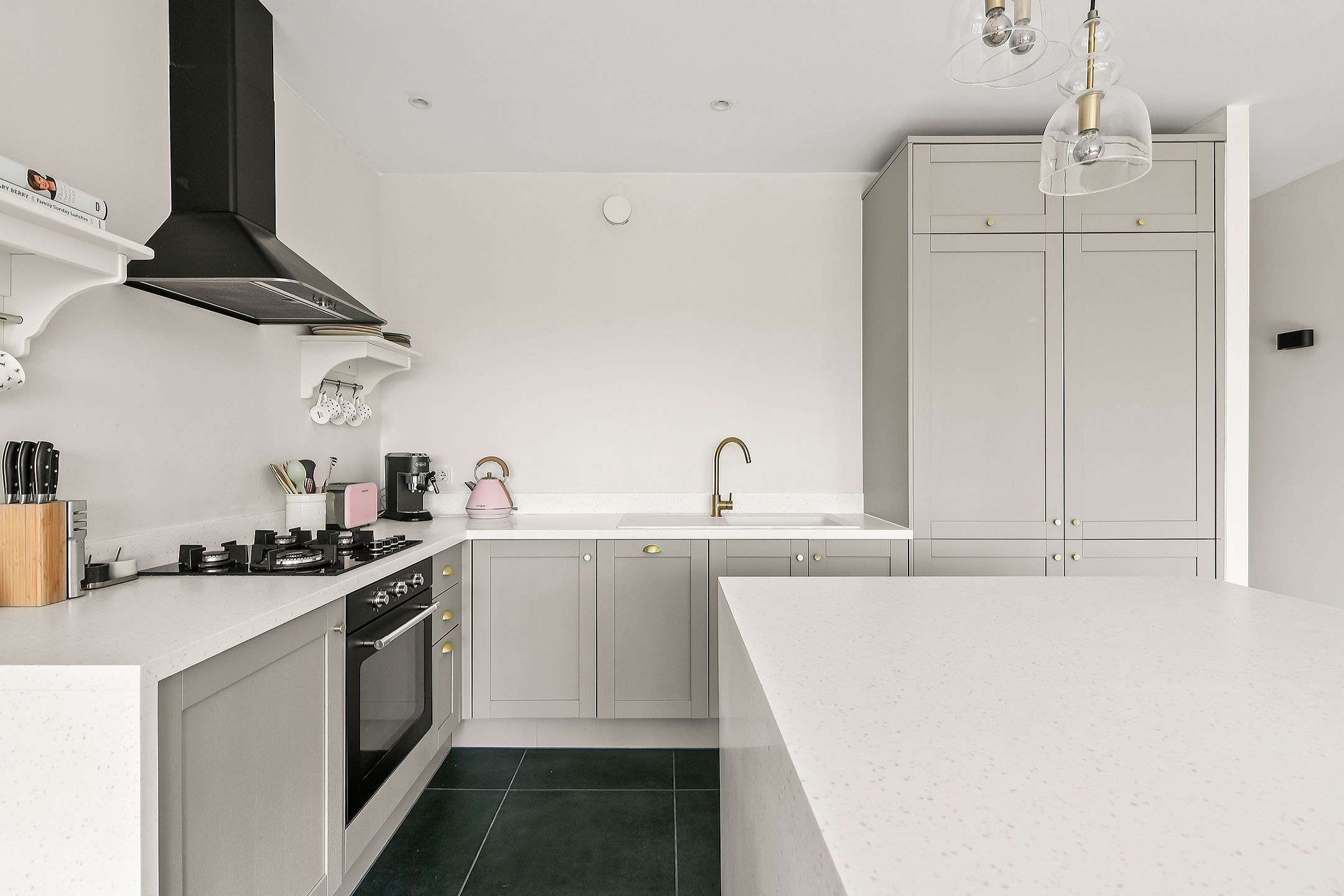 Fully Renovated Top Floor Apartment with Sunny Balcony and Water Views — 18