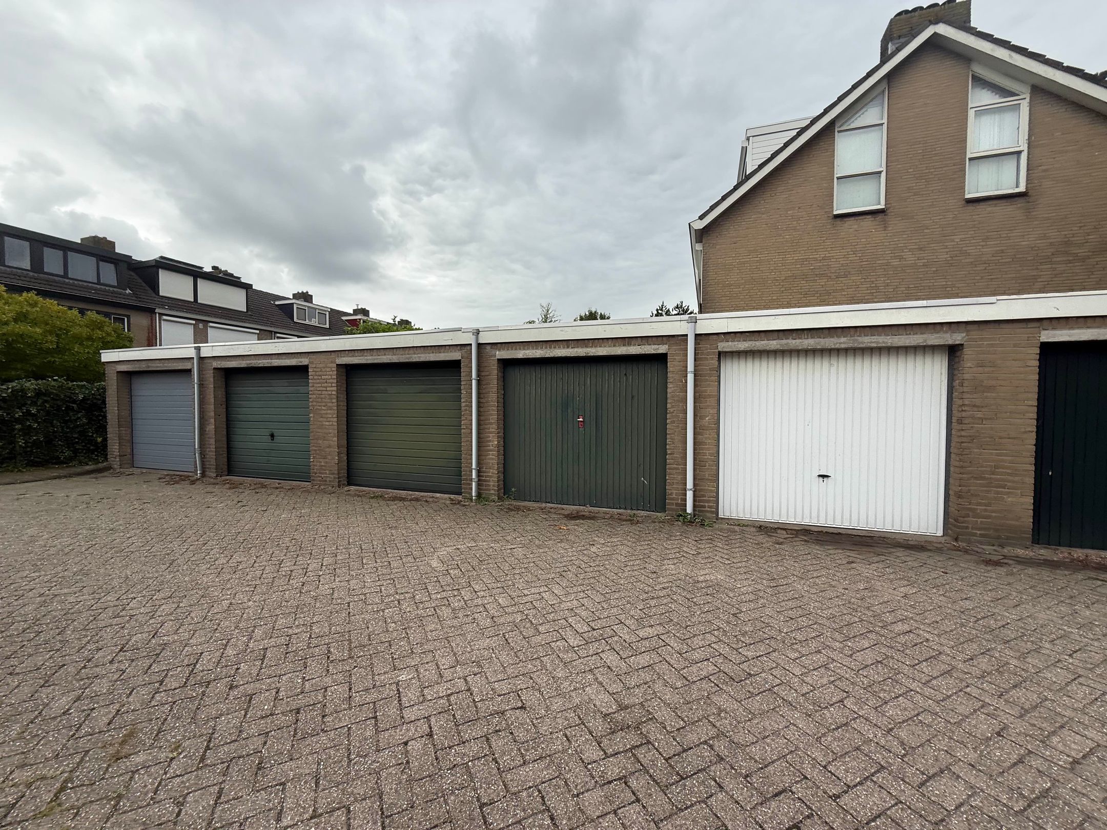 Photo 3 of Buizerdstraat 12E