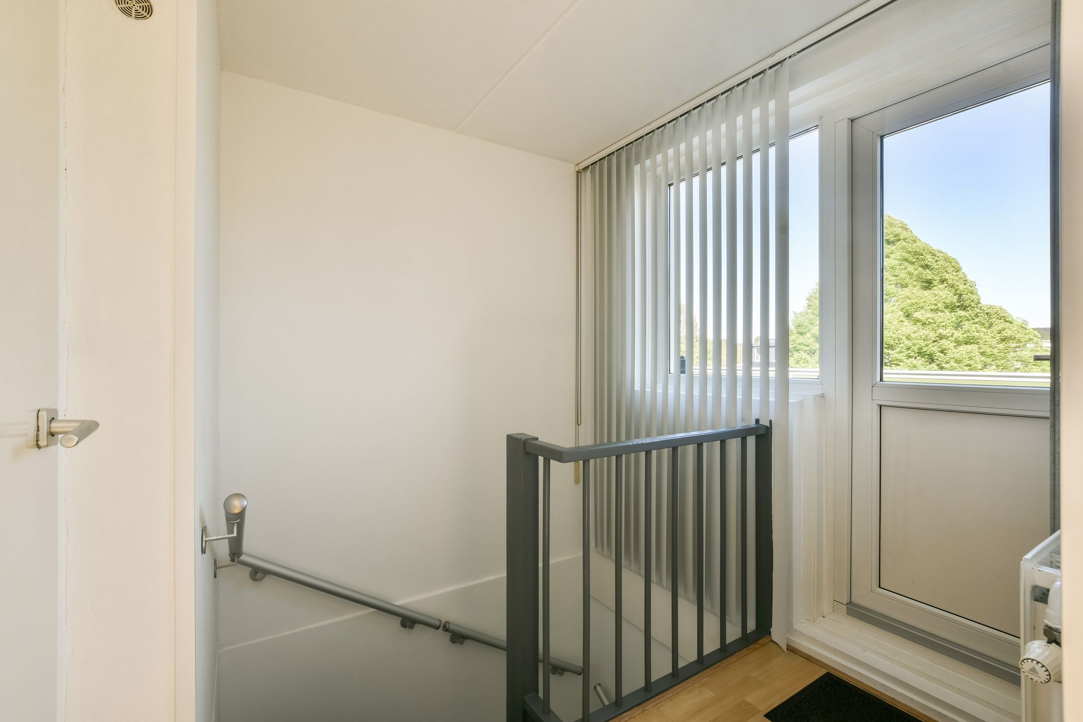 Photo 27 of Waardijnstraat 47