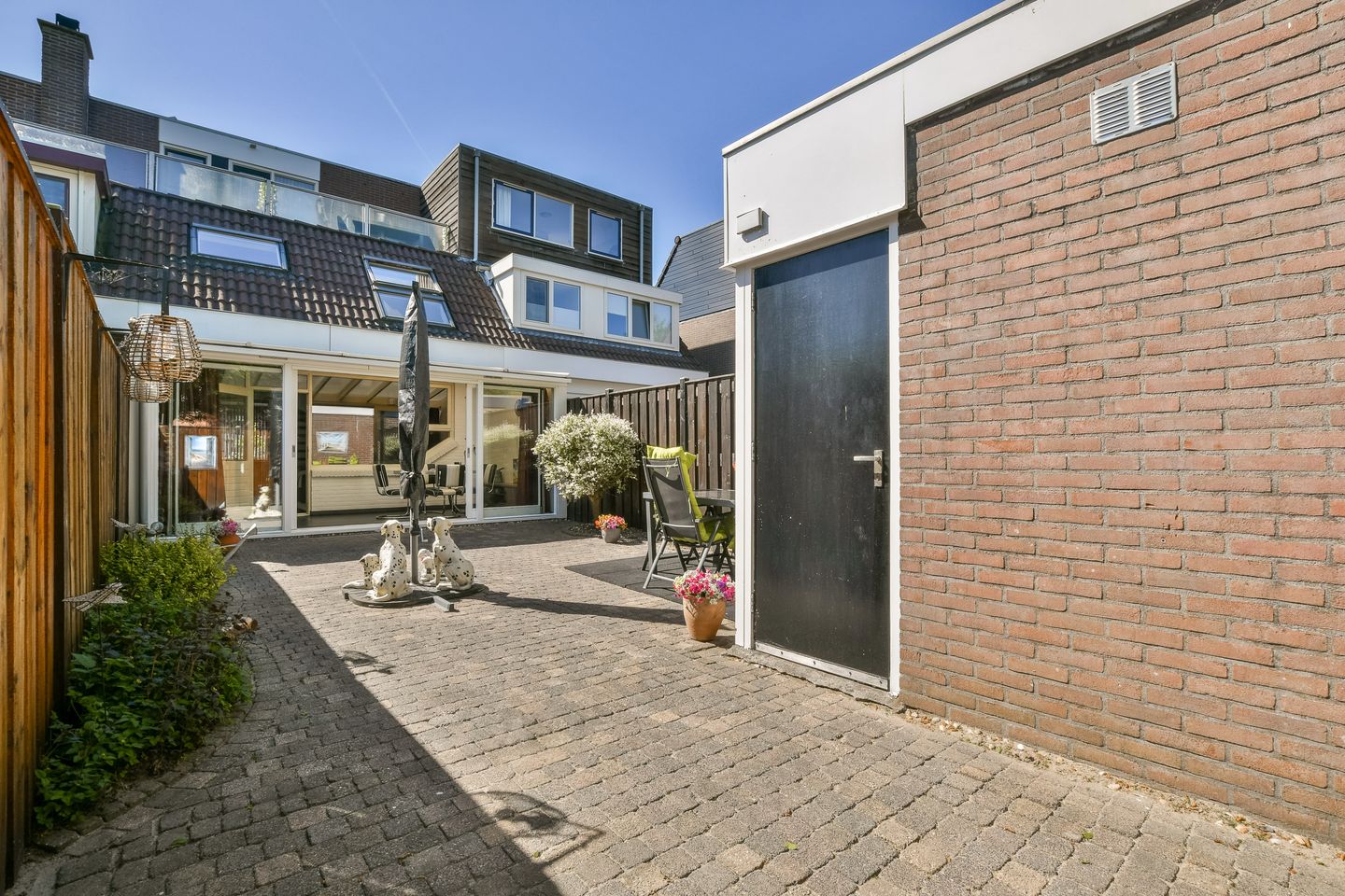 Photo 14 of Waardijnstraat 47