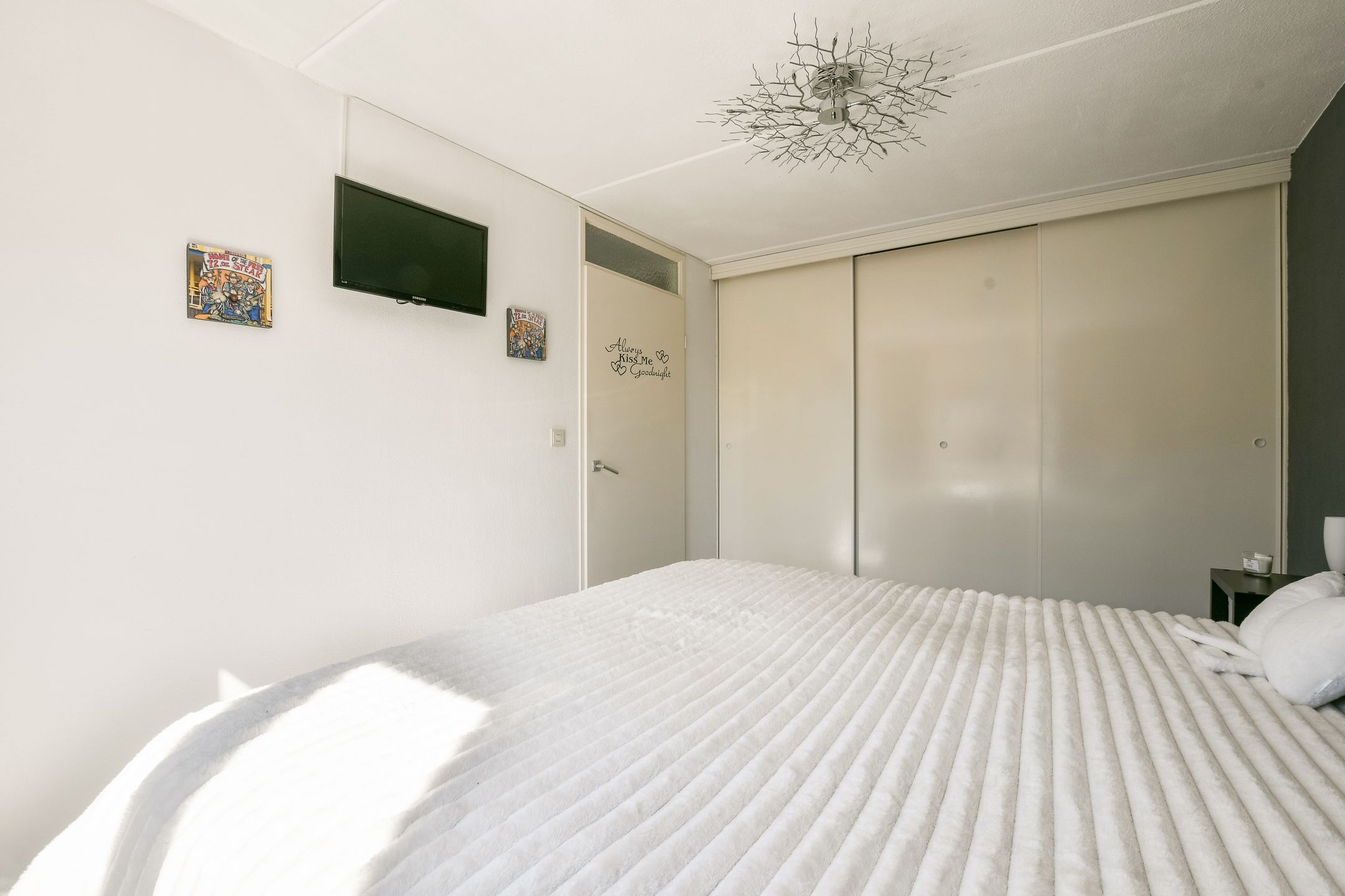 Photo 21 of Waardijnstraat 47
