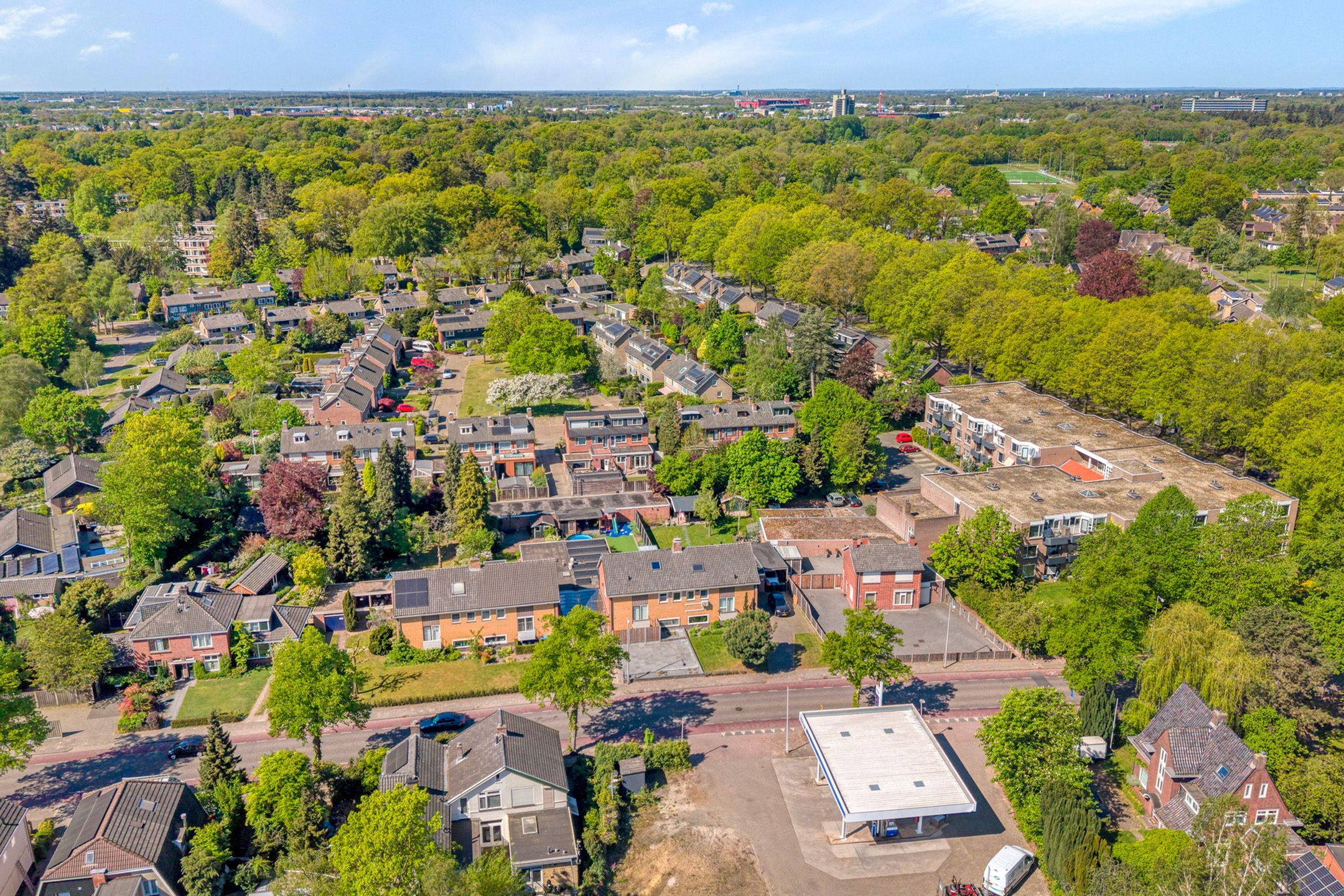 Photo 6 of Deurningerstraat 413