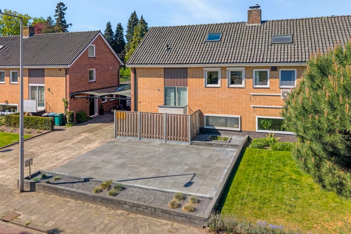 Photo 4 of Deurningerstraat 413