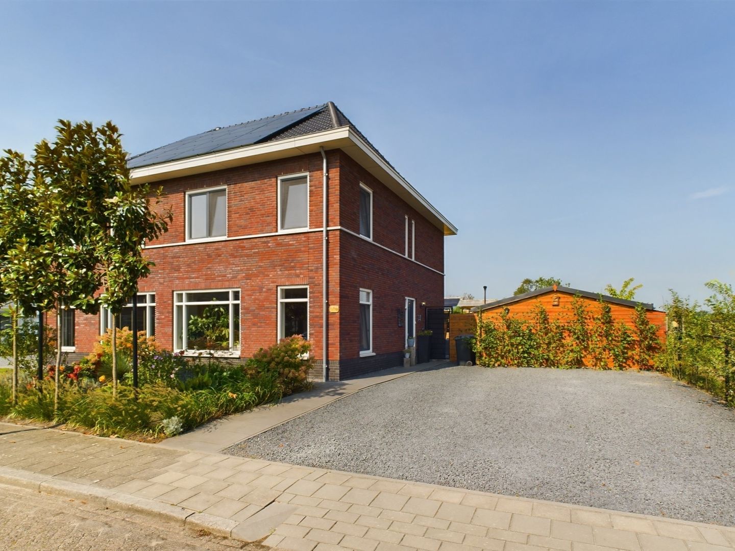 Photo 1 of Schoolstraat 30