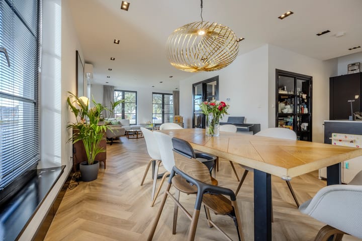 Hoekwoning te koop: Veurseweg 169, Voorschoten