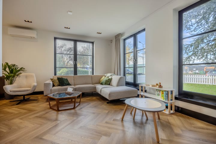 Hoekwoning te koop: Veurseweg 169, Voorschoten