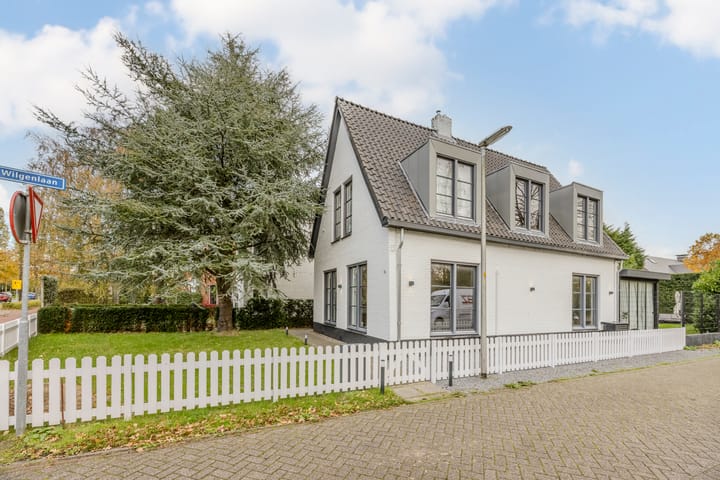 Hoekwoning te koop: Veurseweg 169, Voorschoten