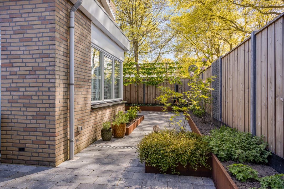 Photo 8 of Anthony Fokkerstraat 1