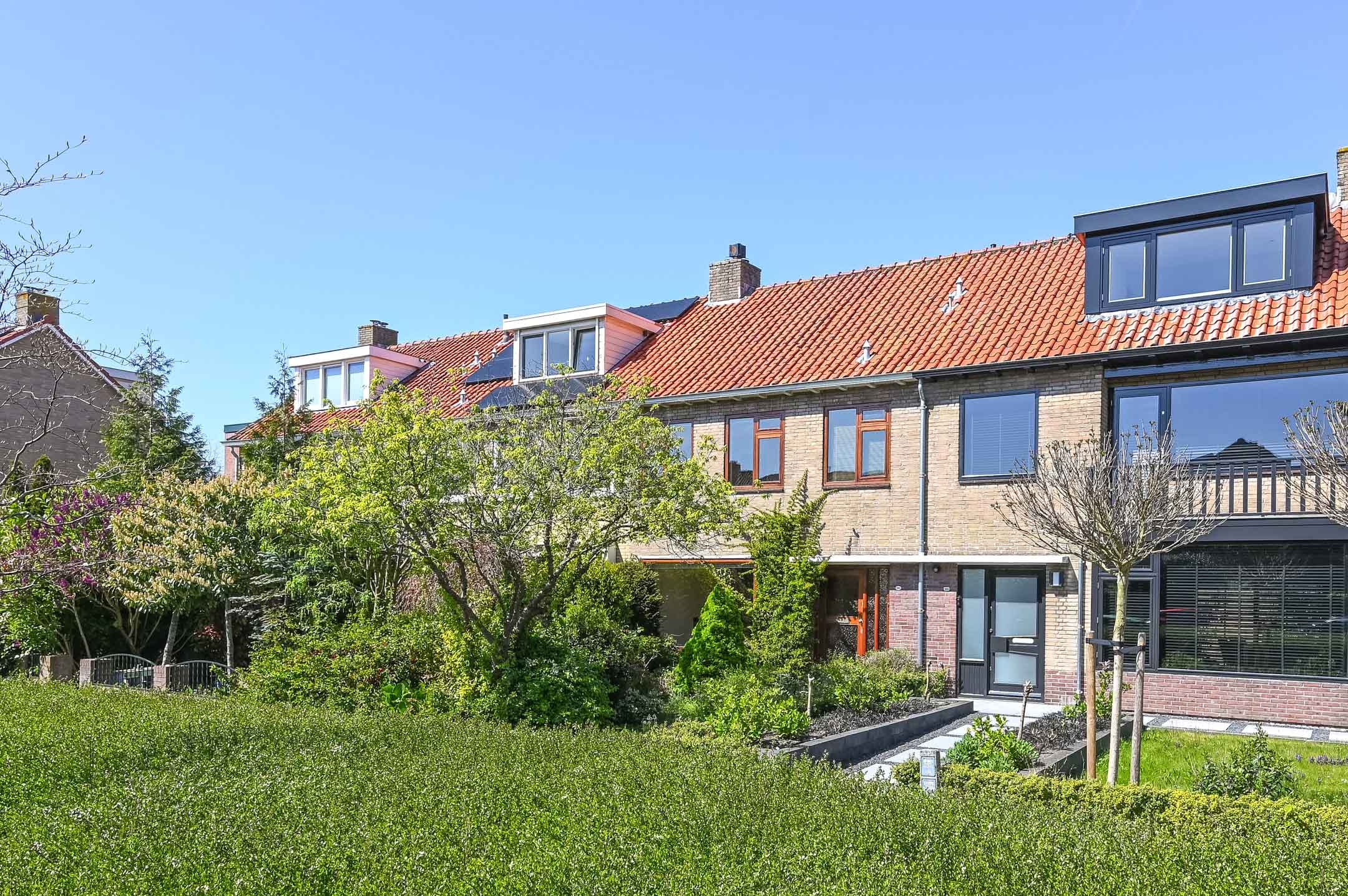 Roos en Beeklaan 101