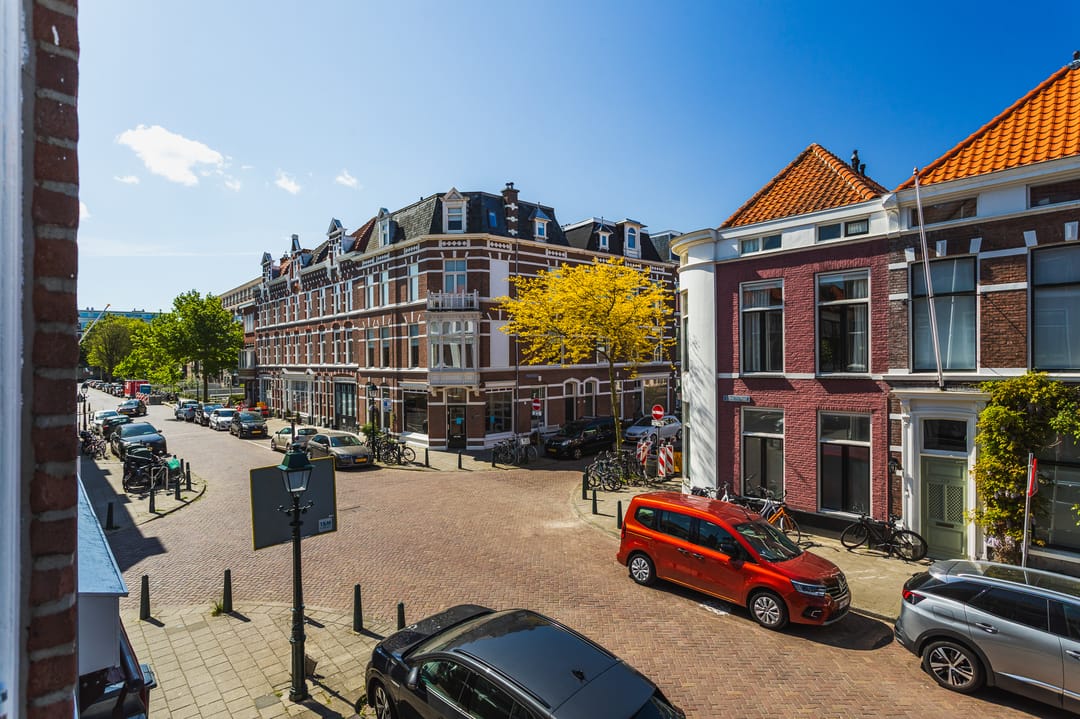 Photo 32 of Borneostraat 207